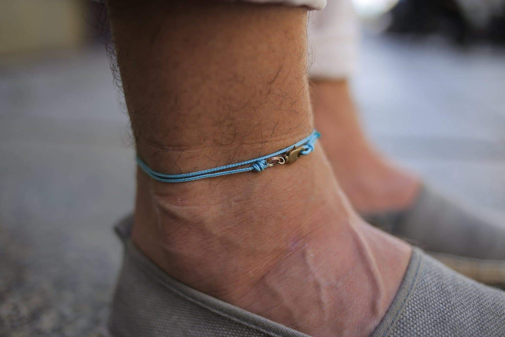 Cord anklet with clasp - Light blue with golden clasp